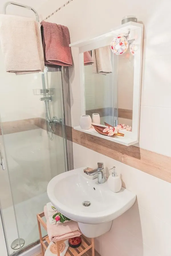 B&B Al Giardino Dei Laghi Ревине-Лаго Отель типа 